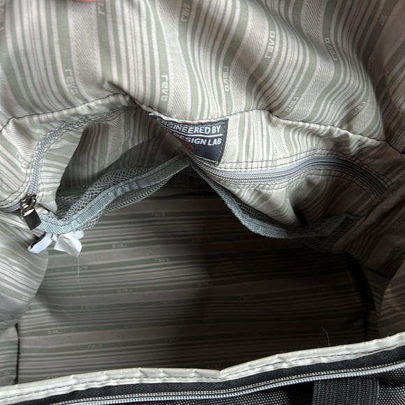 REVO 16” Travel Tote/Weekender Bag - Grey/Black - Picture 5 of 14